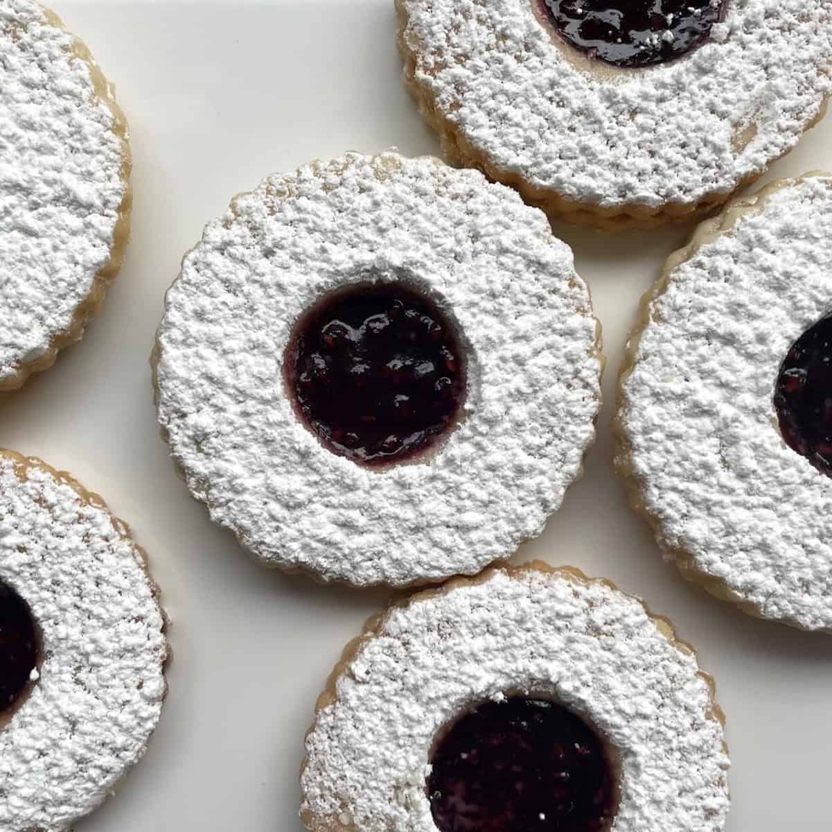 Shortbread Linzer Cookies with Raspberry Filling